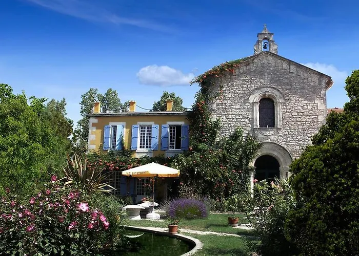 Hôtels près de Arles: Trouvez votre hébergement idéal pour votre séjour en France